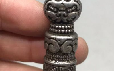Old Chinese Tibetan Buddhist Thokcha Seal with Auspicious Motifs