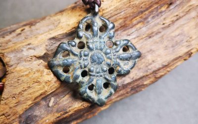 Gandhanra Antique Tibetan Buddhist Amulet,Cross Vajra Badge, Made of Thokcha