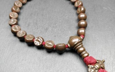 Gandhanra Antique Tibetan Handhold Thokcha Wrist Mala,12mm Half Round Garuda Bir