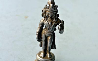 Old Tibetan Buddhism Iron Iron Standing Bodhisattva Statue, Thokcha Amulet