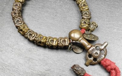 Antique Handhold Wrist Mala – 9mm Tibetan Garuda Bird Beads – Made of Thokcha