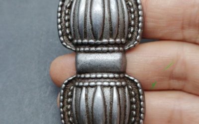 Tibetan Iron Double Vajra Thokcha Amulet Pendant Embossed Buddhist Wisdom Protec