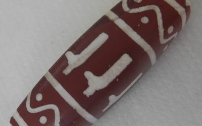 Tibetan Antique Natural Agate Cylinder 12g Giraffe Netsuke Tibet Thokcha Amulet