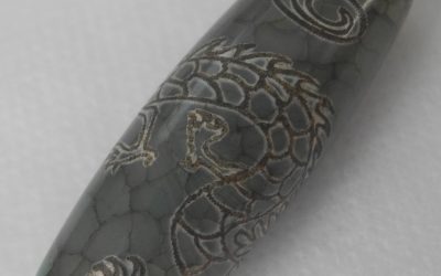 Tibetan Antique Natural Agate Cylinder Dragon 14g Netsuke Tibet Thokcha Amulet